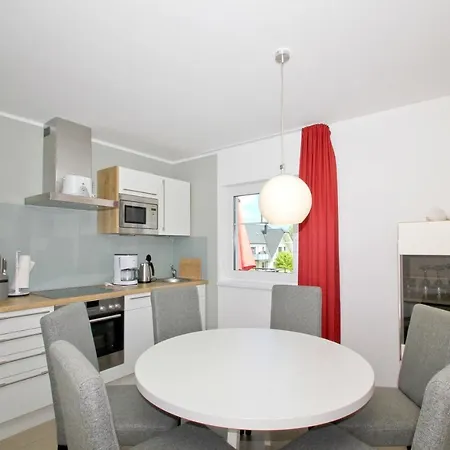Appartement Strandnahe Mit Balkon, Gratis Nutzung Vom Ahoi Erlebnisbad Und Sauna In Sellin - Rex Rugia 14-7
