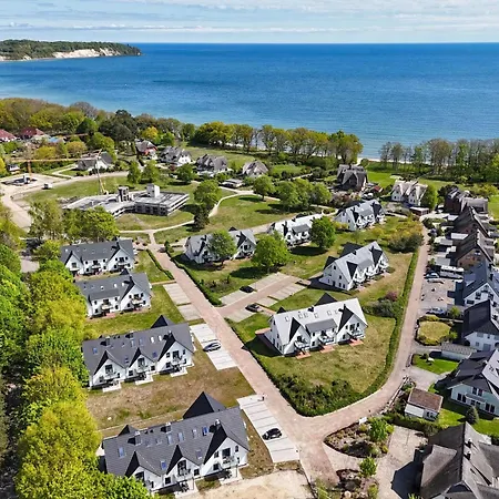 Strandnahe Mit Balkon, Gratis Nutzung Vom Ahoi Erlebnisbad Und Sauna In Sellin - Rex Rugia 14-7 *